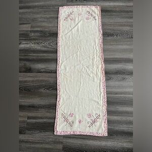 Vintage table runner with embroidery
